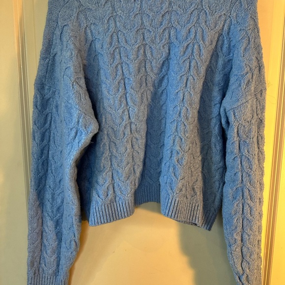 Pink Rose Baby Blue Cable-knit Slouchy Mock Neck Crop Sweater, Size Large - Picture 5 of 8